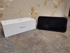 Honor 10. �/�, 128 ��, ������, 3G, 4G LTE, Dual-SIM, NFC ����