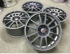 OZ Racing Superleggera. 8.0x17", 5x100, ET35 ����