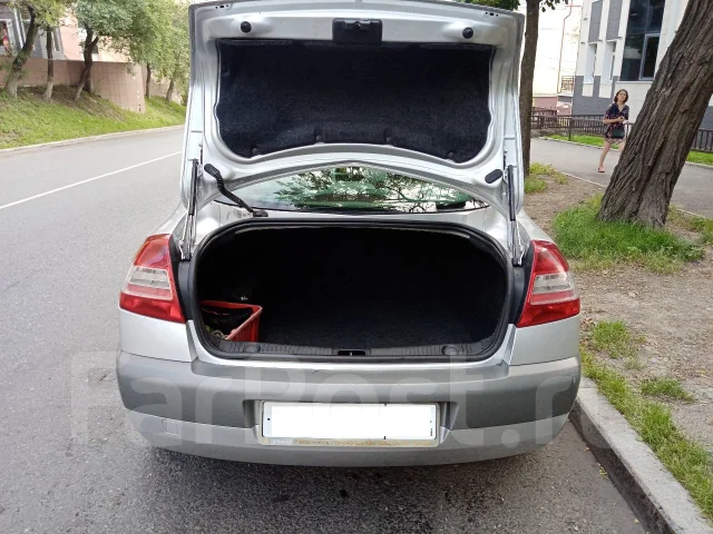 Renault Megane. �������, ��������, 1.6 (113��.�.), ������, 200 000����. �� ����