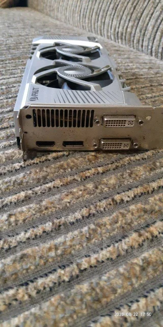 GeForce GTX 560 Ti ����