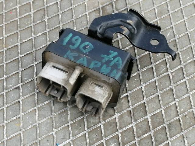 блок реле тойота корона ct190. реле тойота корона st190. реле поворотников тойота корона st190. реле тойота корона. реле вентилятора toyota corona st 190.