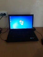 Lenovo B560. 15", 2,4����, ��� 3072 ��, ���� 300���, WiFi: 1, Bluetooth: 1, ����������� �� 2��. ����