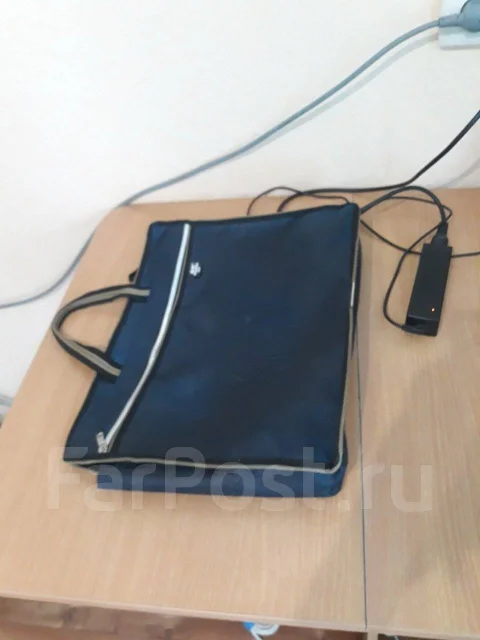 Lenovo B560. 15", 2,4����, ��� 3072 ��, ���� 300���, WiFi: 1, Bluetooth: 1, ����������� �� 2��. ����