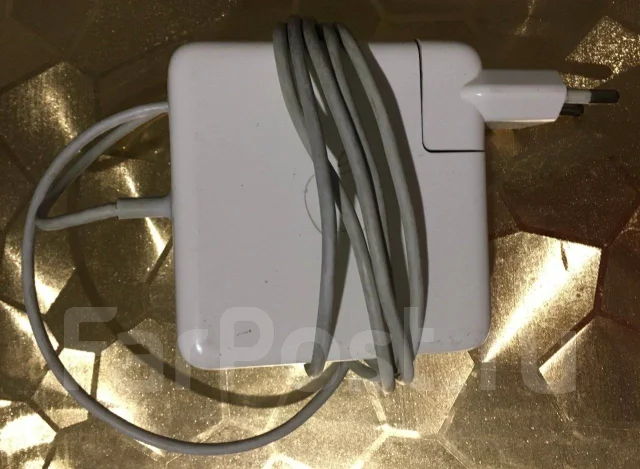 Apple MacBook Pro 15 2011 Early. 15", 2,2����, ��� 16 ��, ���� 1 000���, WiFi: 1, Bluetooth: 1, ����������� �� 1��. ����