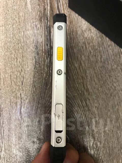 Caterpillar Cat S40. �/�, ������ ����