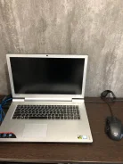 Lenovo IdeaPad 700. 15.6", 2,6����, ��� 12 ��, ���� 500���, WiFi, Bluetooth, ����������� �� 4��. ����