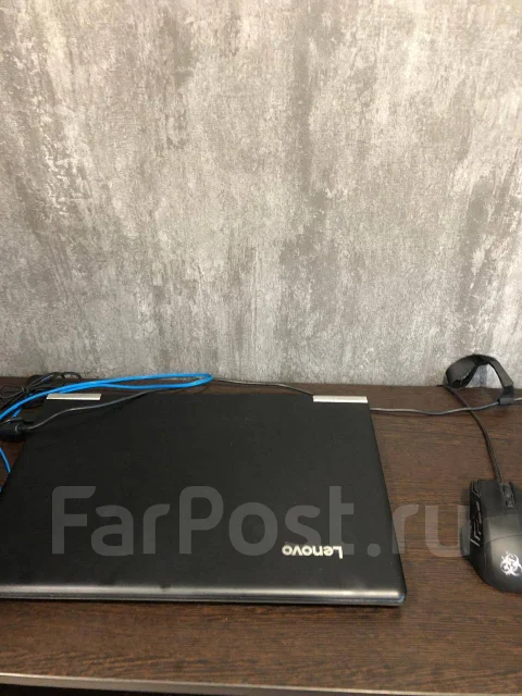 Lenovo IdeaPad 700. 15.6", 2,6����, ��� 12 ��, ���� 500���, WiFi: 1, Bluetooth: 1, ����������� �� 4��. ����