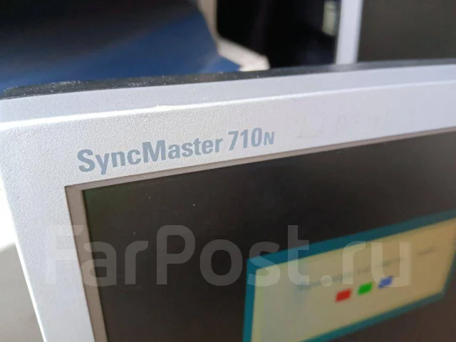 Samsung. 17" ����