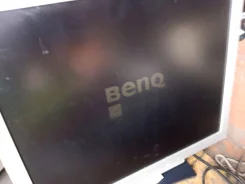 BenQ. 19" ����