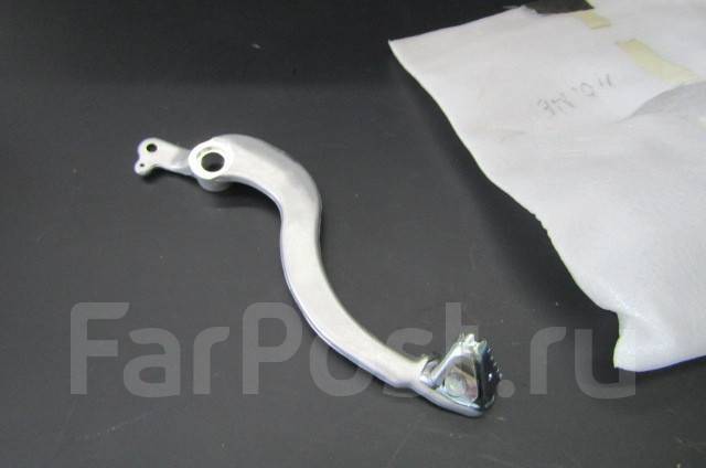 Лапка заднего тормоза CRF, б/у, в наличии. Цена: 5 000₽ во Владивостоке