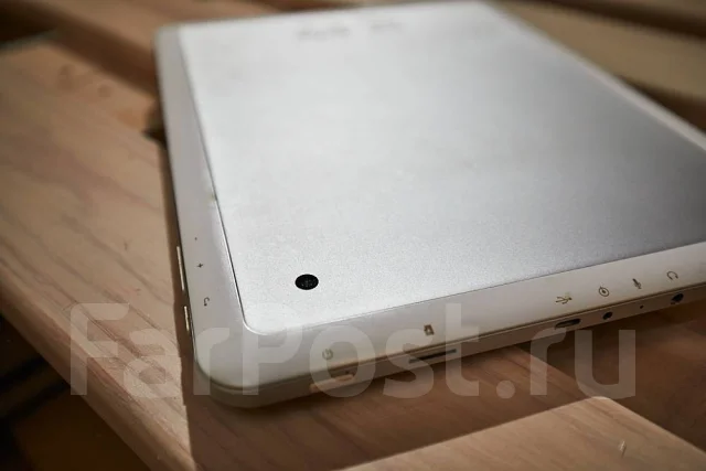 DNS AirTab M975W ����