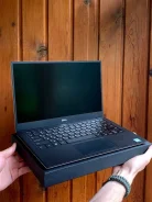 Dell XPS 13 9360. 13.3", 2,7����, ��� 8 ��, ���� 256���, WiFi, Bluetooth, ����������� �� 24��. ����