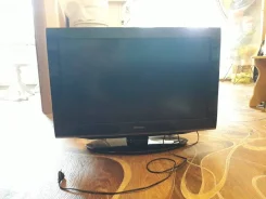 Toshiba. LCD (��) ����