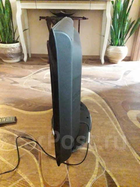 Toshiba. LCD (��) ����