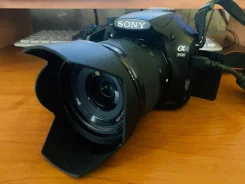 Sony Alpha ILCE-3500. 20 � ����� ��, ���: 14� � ����� ����