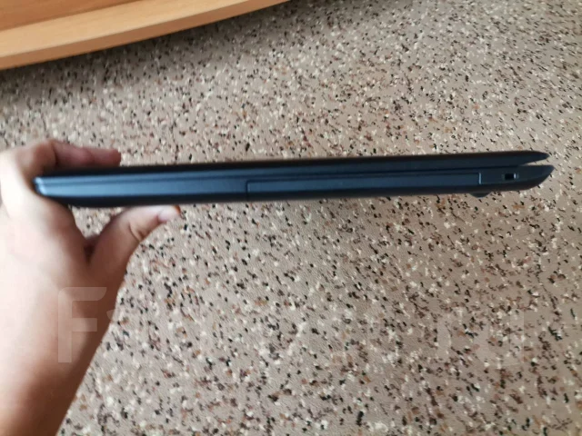 Lenovo IdeaPad 110-17ACL. 17.3", 3,2����, ��� 4 ��, ���� 500���, WiFi: 1, Bluetooth: 1, ����������� �� 5��. ����
