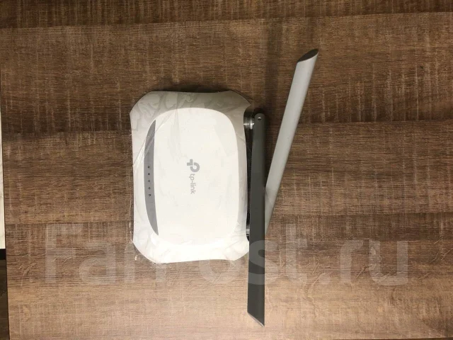 Asus X554L. 15.6", 2����, ��� 4 ��, ���� 500���, WiFi: 1, Bluetooth: 1, ����������� �� 2��. ����