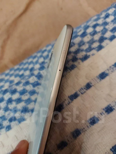 Meizu X8. �/�, �����, 3G, 4G LTE ����