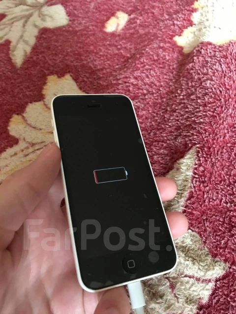 Apple iPhone 5c. �/�, �����, 4G LTE ����