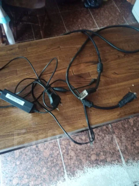 Samsung. 23" ����
