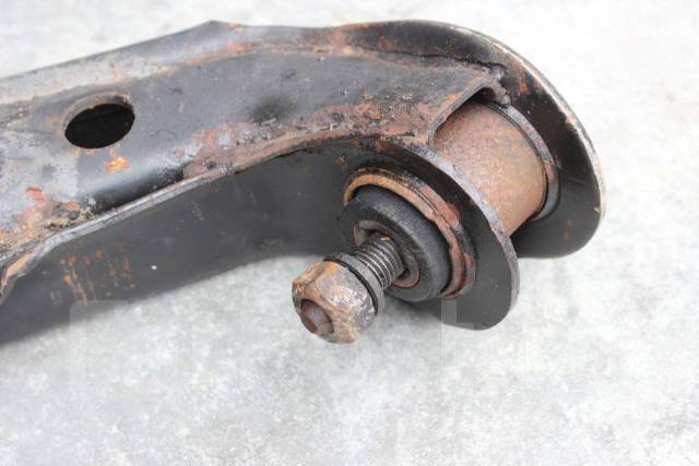 Рычаги шевроле тахо. Шевроле тахо рычаг передний верхний. Рычаги шевроле тахо. Шевроле тахо верхний рычаг. Рычаг верхний шевроле тахо 800.