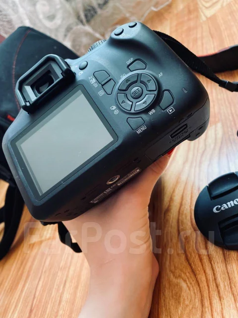 Canon EOS 4000D ����