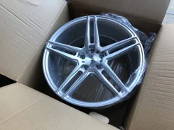 Niche Targa. 8.0/9.5x18", 5x120, ET40/40, �� 72,6���. ����