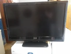 Toshiba 37WL67R. LCD (��) ����