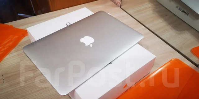 Apple MacBook Air 11 2014 Early MD711. 11.6", 1,6����, ��� 4 ��, ���� 128���, WiFi: 1, Bluetooth: 1, ����������� �� 9��. ����