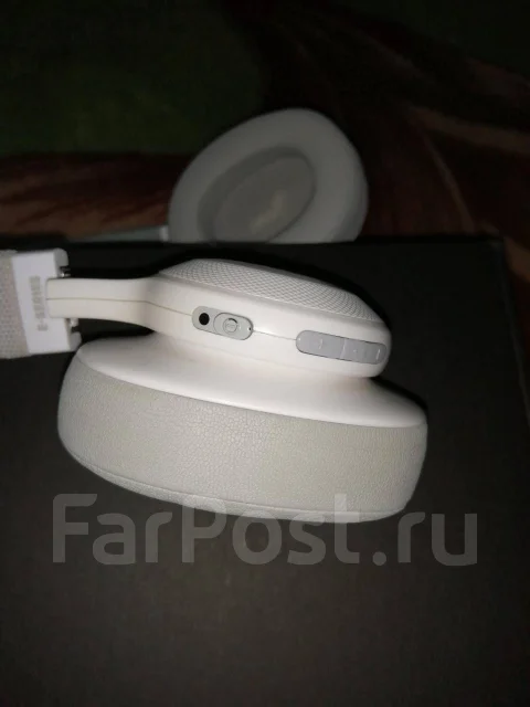 JBL E55BT ����