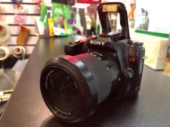 Sony Alpha DSLR-A100 ����