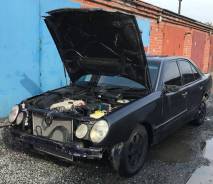 Mercedes-Benz E-Class. WDB210, 104.995 ����
