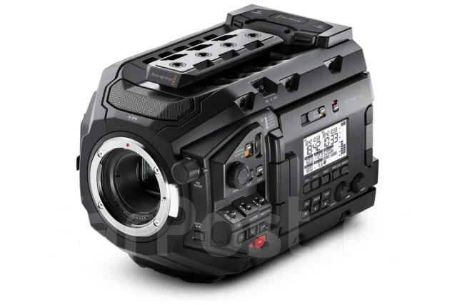 Blackmagic Design URSA EF. 20 � ����� ��, � ���������� ����