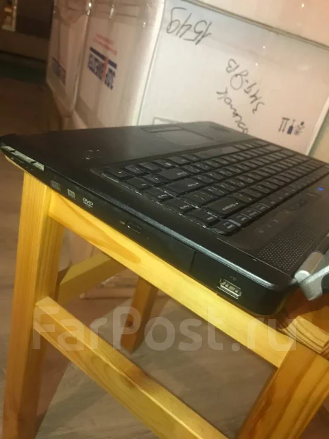 Dell Vostro. 15.4", 1,9����, ��� 2048 ��, ���� 160���, WiFi: 1, Bluetooth: 1, ����������� �� 3��. ����
