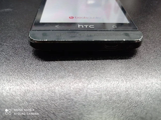HTC One M7. �/�, ������, 3G ����