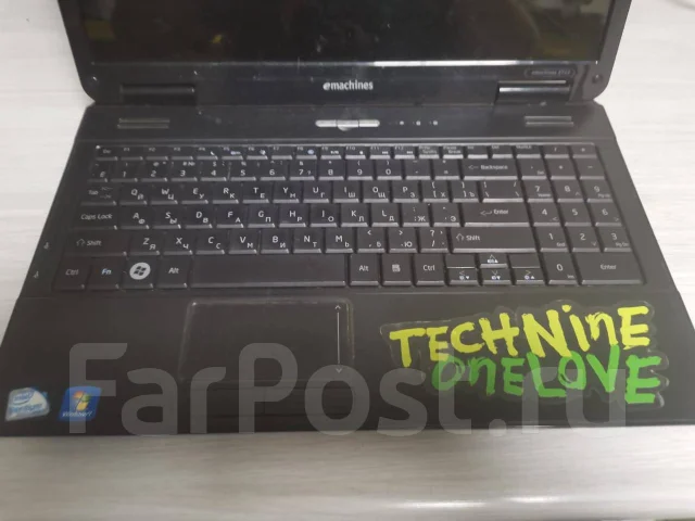 eMachines E725. ��� 2048 ��, ���� 250���, WiFi: 1 ����