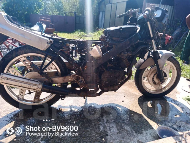 Honda VT 250F ����
