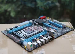 LGA2011 ����