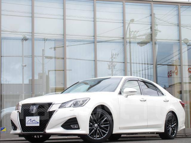 Toyota Crown athlete 2017 салон