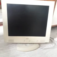 Fujitsu. 17.5" ����