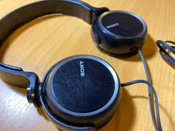 Sony MDR-XB250 ����
