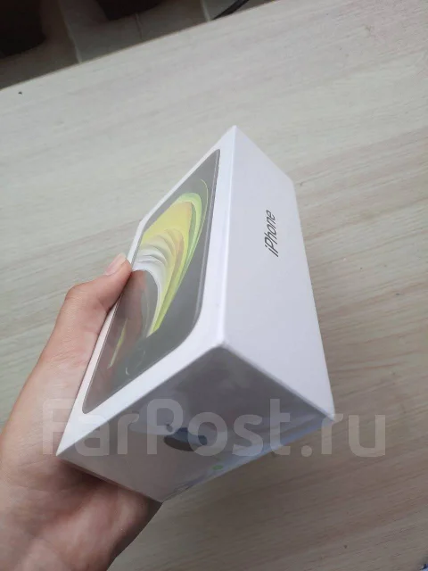 Apple iPhone SE. ����� ����