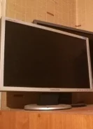 Samsung. 15" ����