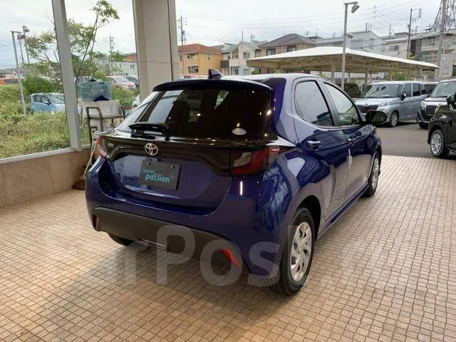 Toyota Yaris. �������, ��������, 1.0, ������, 10 000����. ��, �/�. ��� ����� �� ������������ ����