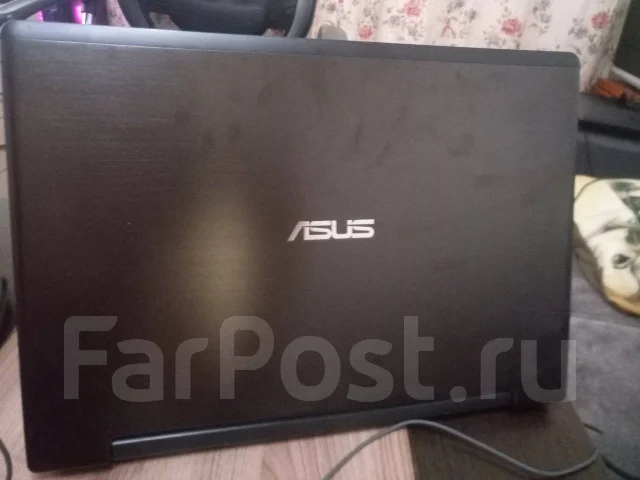 Asus K56CM. 15.6", 1,7����, ��� 6 ��, ���� 250���, WiFi: 1, Bluetooth: 1, ����������� �� 4��. ����