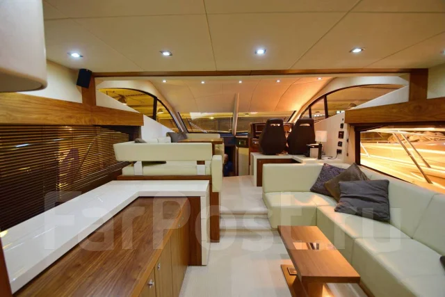 Sunseeker. 2013 ���, ����� 18,35��., ��������� ������������, 1 430��.�., ������ ����