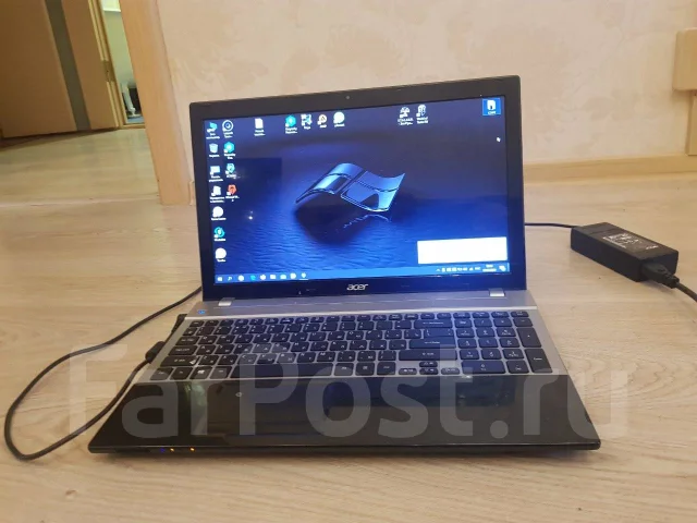 Acer Aspire V3-571G. 15.4", 2,5����, ���� 1 000���, WiFi: 1 ����