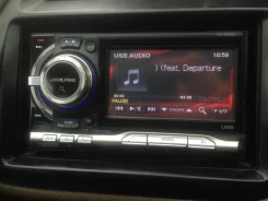 Alpine IXA-W404J ����