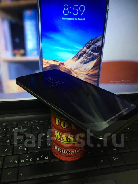 Xiaomi Pocophone F1. �/�, �����, 4G LTE, Dual-SIM, ���������� ����