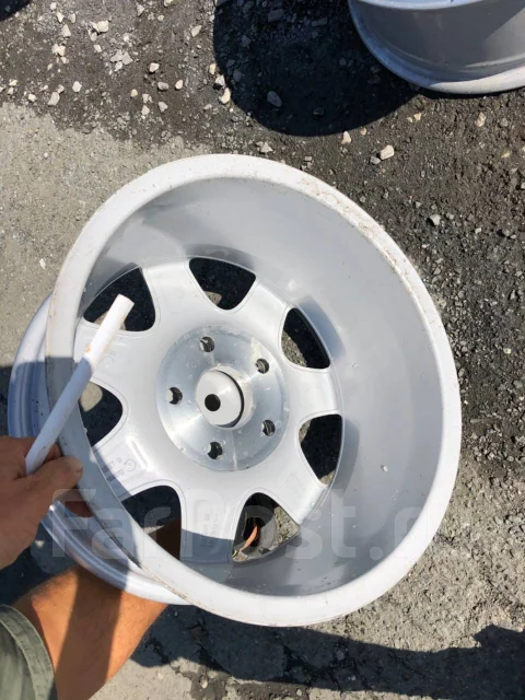 Borbet V. 7.0x16", 5x127, ET40 ����